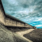Inovação: Projeção de muralha de concreto em praia japonesa
