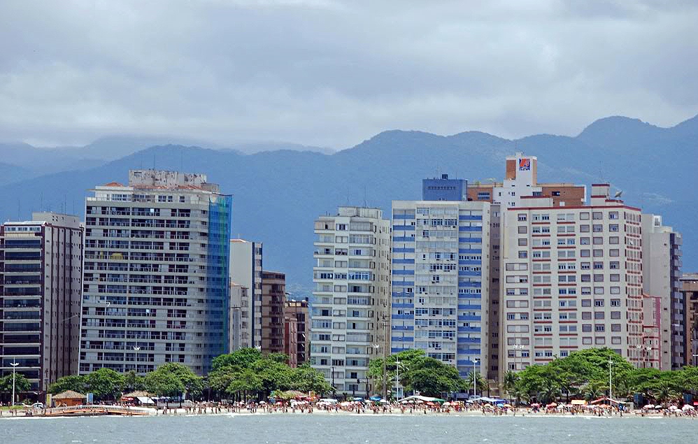 Prefeitura de Santos contabilizou 65 prédios com inclinações, a maioria visível a olho nu