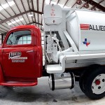 Caminhão-betoneira Ford 1951 restaurado: entre os equipamentos leiloados em 2016