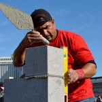 Além da exposição, construtores que trabalham com alvenaria de blocos de concreto participaram da tradicional competição Masonry Madness