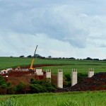 Trecho da ferrovia Norte-Sul, em Santa Helena de Goiás-GO: exemplo de obra inacabada