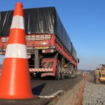 Obras em rodovias dependem de logística criteriosa para que o tráfego de veículos não seja interrompido