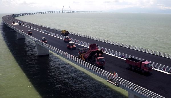 Resultado de imagem para desafios para a obra da ponte Hong Kong-Zhuhai-Macau