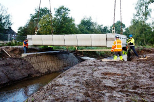 Ponte instalada em Gemert, na Holanda, é a primeira a usar concreto protendido em impressão 3D 