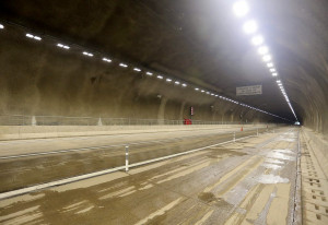 Túneis receberam pavimento de concreto e contam com áreas de escape, além de terem sido fundamentais para preservar o meio ambiente na região.