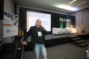 Sergio Palazzo, na Paving Expo: não adianta um bom projeto se a execução não for bem feita Crédito: Mecânica Comunicação Estratégica