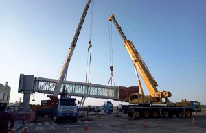 Aeroporto de Foz do Iguaçu recebe fingers para embarque e desembarque de passageiros: Itaipu ajuda a impulsionar obras Crédito: Infraero