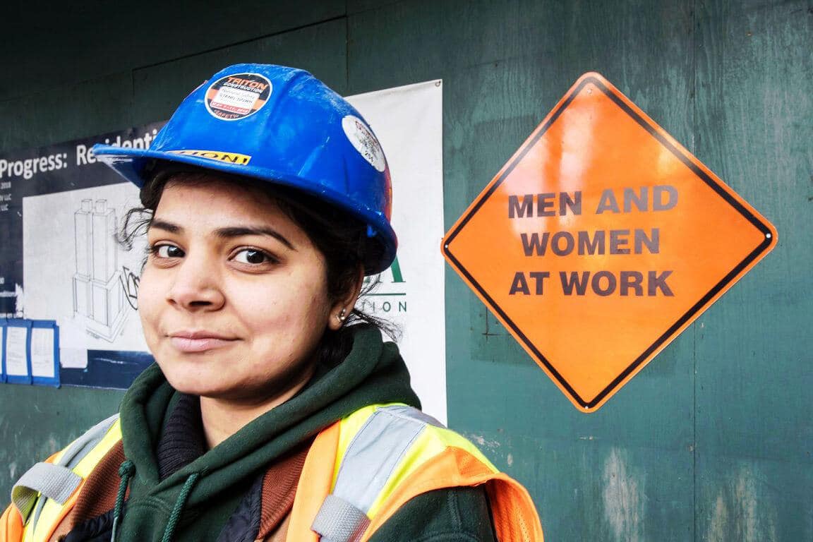 mulher na construção civil