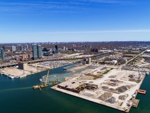 Quayside ficará às margens do lago Ontario, terá quase 5 hectares e será repleto de inovações tecnológicas. Crédito: Sidewalk Labs