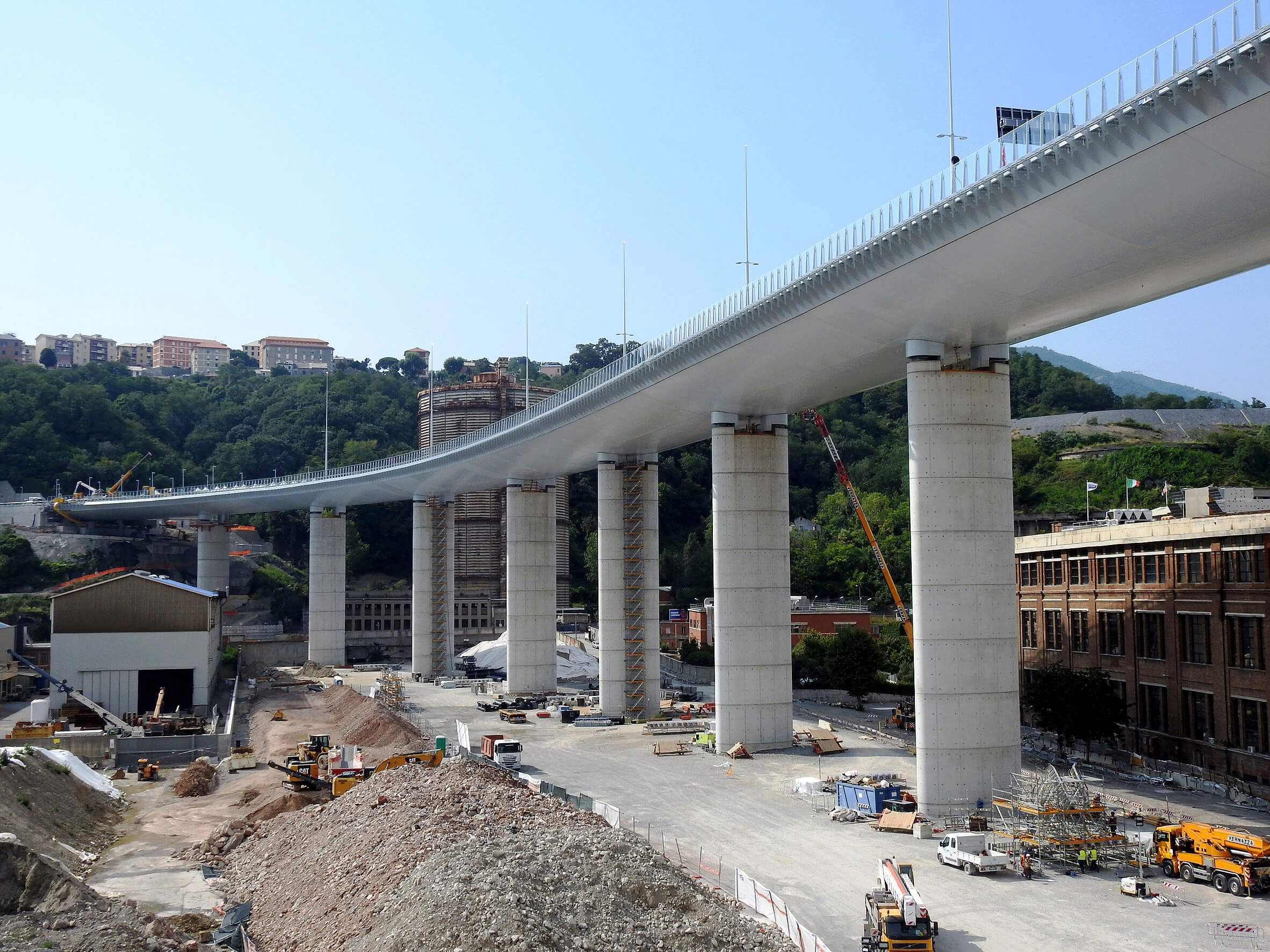 Placas de aço colocadas abaixo do tabuleiro garantem aerodinâmica para que a ponte resista a tempestades e vendavais
Crédito: WeBuild e Fincantieri Infrastructure