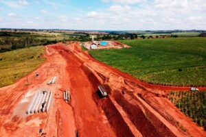 Em obras, Estrada da Boiadeira permitirá acesso à Rota Bioceânica pela região noroeste do Paraná Crédito: AEN