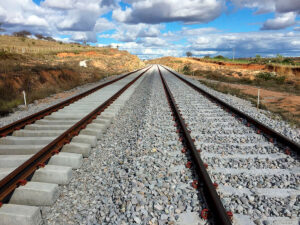 Ambientalmente sustentáveis, ferrovias nacionais buscam fundos de investimento com recursos que chegam a 700 bilhões de dólares Crédito: Valec