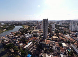 Aurora Exclusive Home, em construção em Balneário Camboriú-SC: quando concluído, será o maior prédio do Brasil com o sistema paredes de concreto Crédito: YouTube/EMBRAED Empreendimentos 