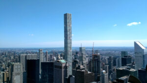 432 Park Avenue: localizado em um dos endereços mais caros do planeta, prédio é estruturalmente bem construído, mas possui série de falhas de execução nos sistemas que deveriam garantir a habitabilidade da edificação Crédito: Wikimedia Commons