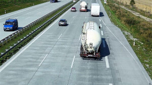 Pavimento de concreto suporta desde enchentes até incêndios florestais que atingem rodovias, cita boletim da EUPAVE Crédito: Associação Turca de Concreto