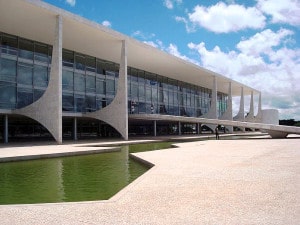 Novo ocupante do Palácio do Planalto tem desafios pela frente, incluindo os que devem ser enfrentados para reaquecer a construção civil. Crédito: Agência Brasil