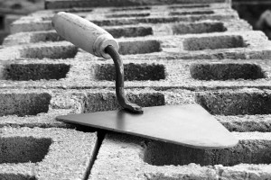 Vendas do varejo da construção civil impulsionam indústria e colocam setor entre os que devem fechar 2019 com crescimento acima de 5%. Crédito: CBIC
