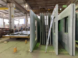 Peças são produzidas em ambiente industrial e com alta produtividade Crédito: BPM Pré-Moldados